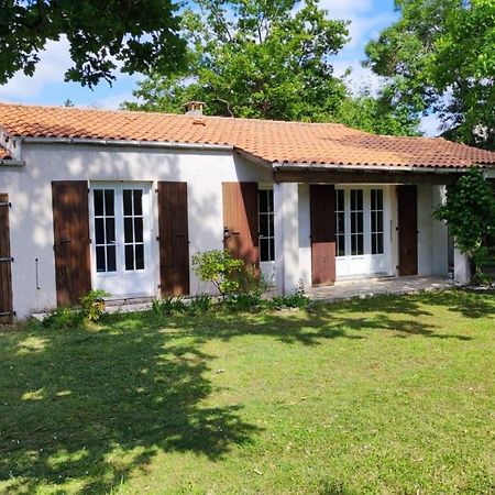 Maison A 8 Min A Pied De La Plage Avec Jardin Clos Et Ombrage Saint-Georges-d'Oleron Exterior foto