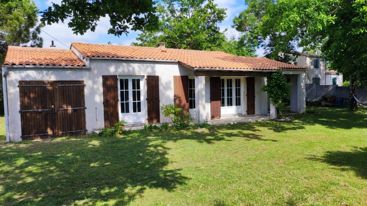 Maison A 8 Min A Pied De La Plage Avec Jardin Clos Et Ombrage Saint-Georges-d'Oleron Exterior foto
